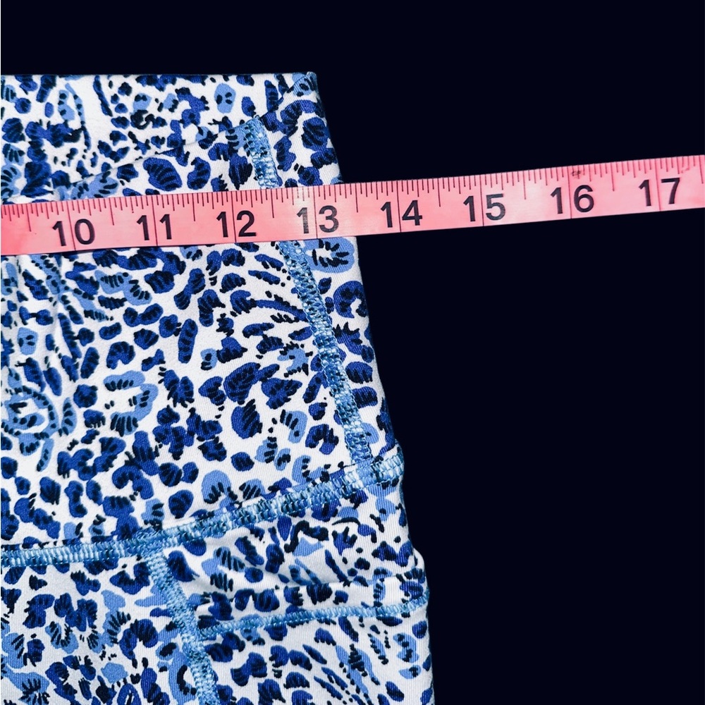 Lilly Pulitzer Abstract Blue and White Leopard Wide-Leg Pants/ Leggings szL - Picture 9 of 12